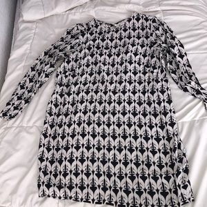 Black and cream white dress